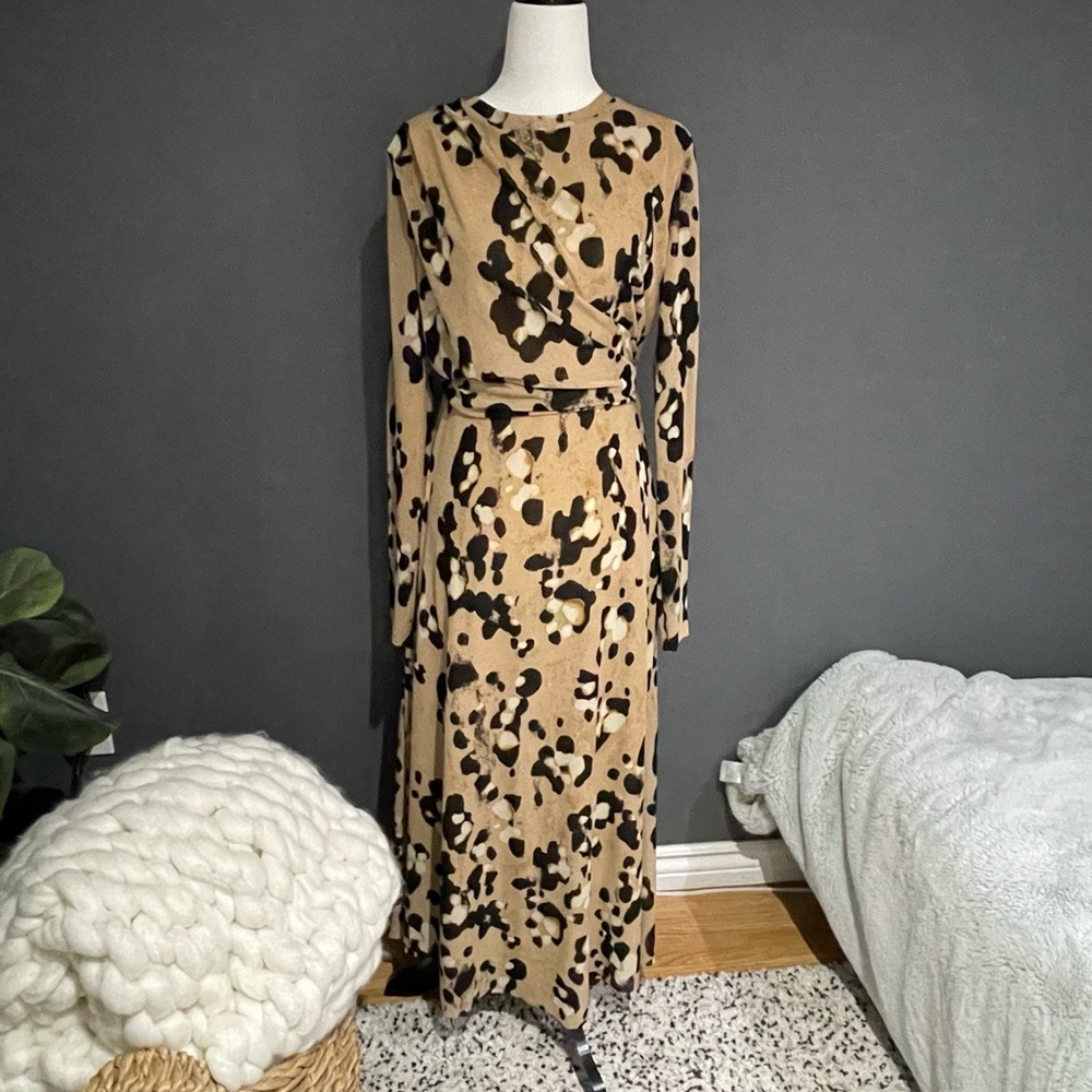Tan and Brown Long Sleeve Sheath Dress for Weddings - Picture 2 of 5